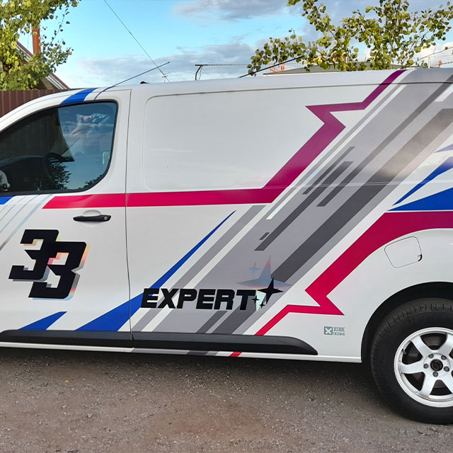 Брендирование фургона Expert
